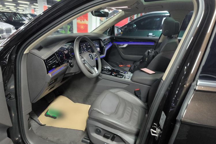 Used Volkswagen Touareg 2019 3.0 TSI RuiFeng Edition China VI Standard Left Front Seat