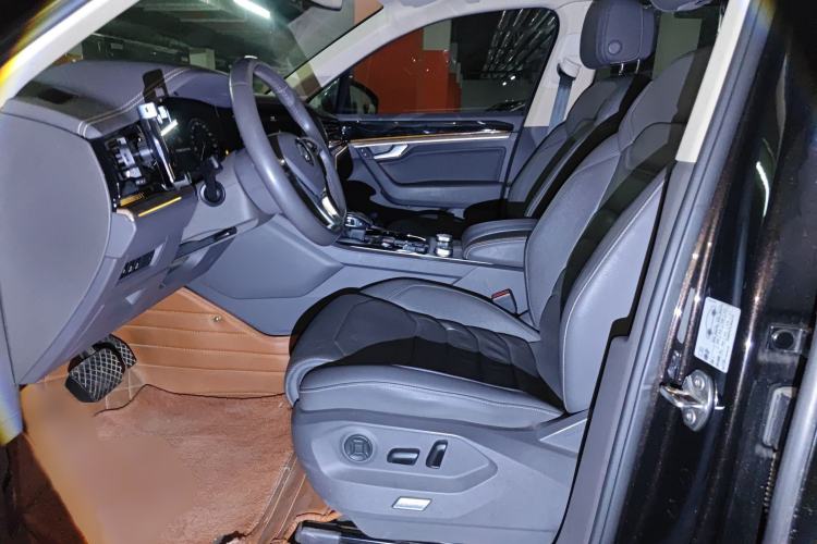Used Volkswagen Touareg 2019 3.0 TSI RuiFeng Edition China V Standard Left Front Seat