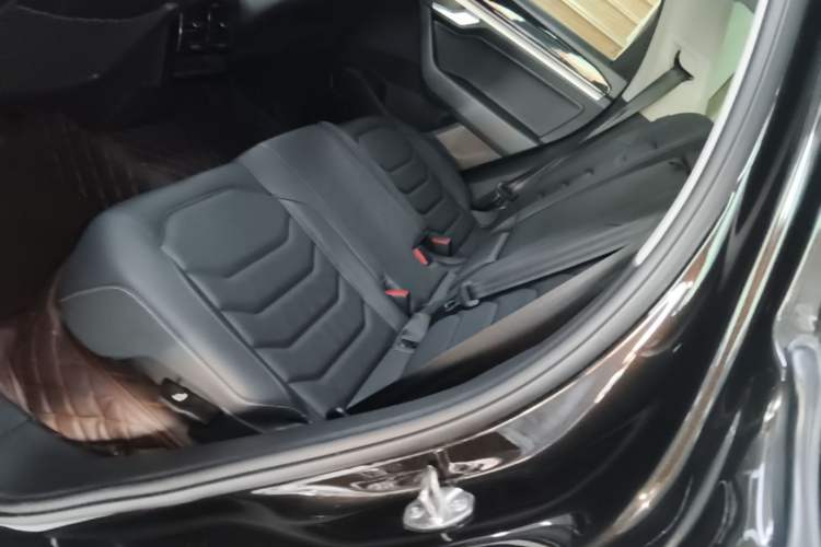 Used Volkswagen Touareg 2019 3.0 TSI RuiFeng Edition China VI Standard Left Rear Seat