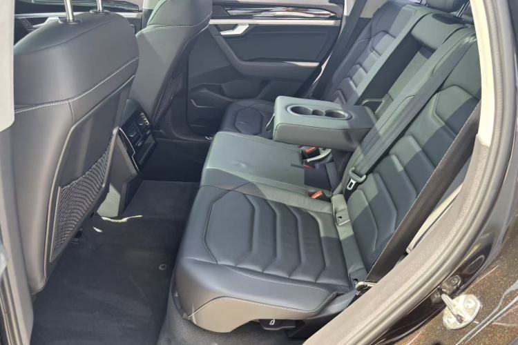 Used Volkswagen Touareg 2019 2.0 TSI Ruiyi Edition China V Standard Left Rear Seat