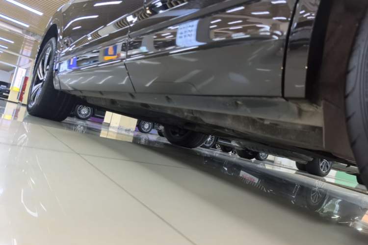Used Volkswagen Touareg 2019 3.0 TSI RuiFeng Edition China VI Standard Left Side Sill