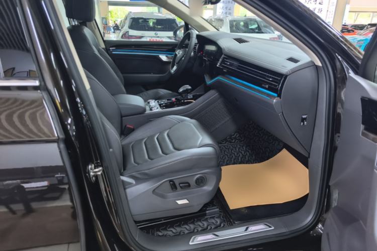 Used Volkswagen Touareg 2019 3.0 TSI RuiFeng Edition China VI Standard Right Front Seat