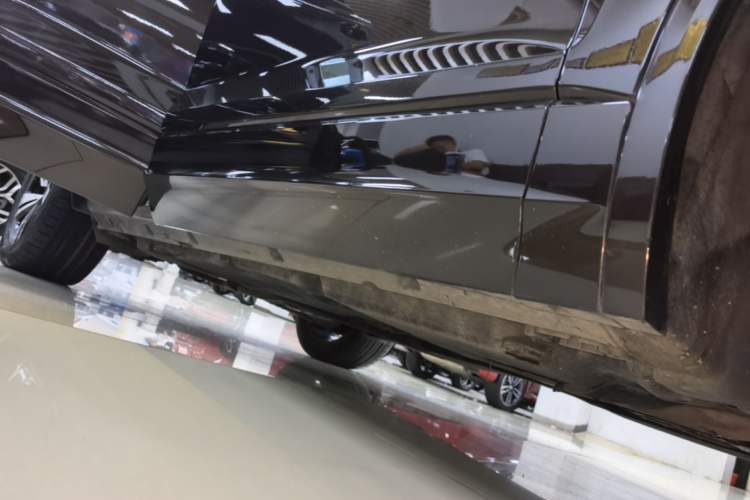 Used Volkswagen Touareg 2019 3.0 TSI RuiFeng Edition China VI Standard Right Side Sill