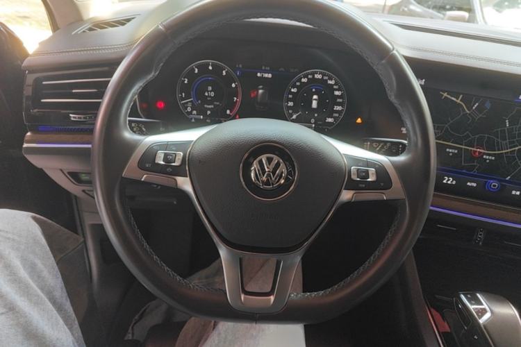 Used Volkswagen Touareg 2019 3.0 TSI RuiFeng Edition China VI Standard Steering Wheel