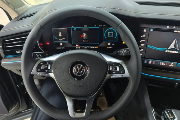 Used Volkswagen Touareg 2019 3.0 TSI RuiFeng Edition China VI Standard Steering Wheel