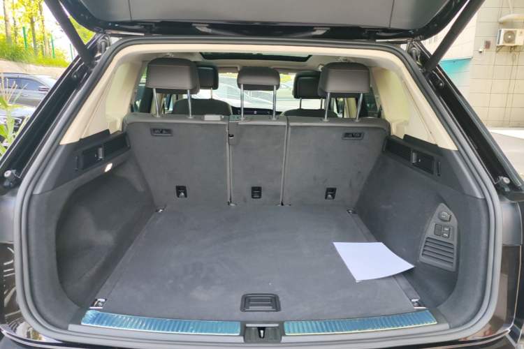 Used Volkswagen Touareg 2019 3.0 TSI RuiFeng Edition China VI Standard Trunk