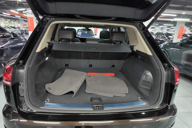 Used Volkswagen Touareg 2019 3.0 TSI RuiFeng Edition China VI Standard Trunk