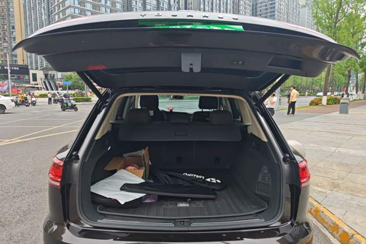 Used Volkswagen Touareg 2019 3.0 TSI RuiFeng Edition China V Standard Trunk