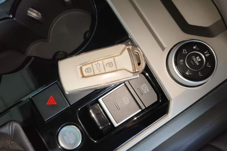 Used Volkswagen Touareg 2019 3.0 TSI RuiFeng Edition China VI Standard Vehicle Key