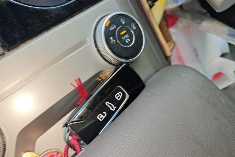 Used Volkswagen Touareg 2019 3.0 TSI RuiFeng Edition China VI Standard Vehicle Key