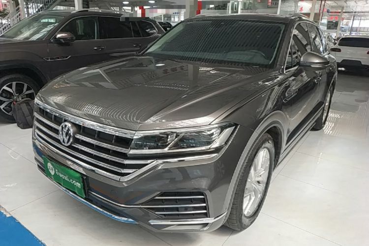 Used Volkswagen Touareg 2019 2.0 TSI Ruiyi Edition China V Standard Guazi used car, China used car export, Used car for sale, Used  cars, Cheapest cars for sale