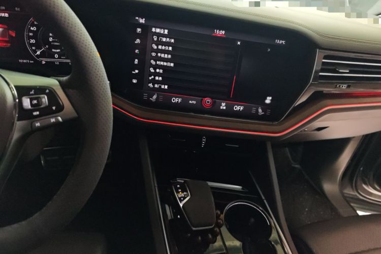 Used Volkswagen Touareg 2019 2.0TSI Ruiyi Edition China VI Standard Audio And AC Panel