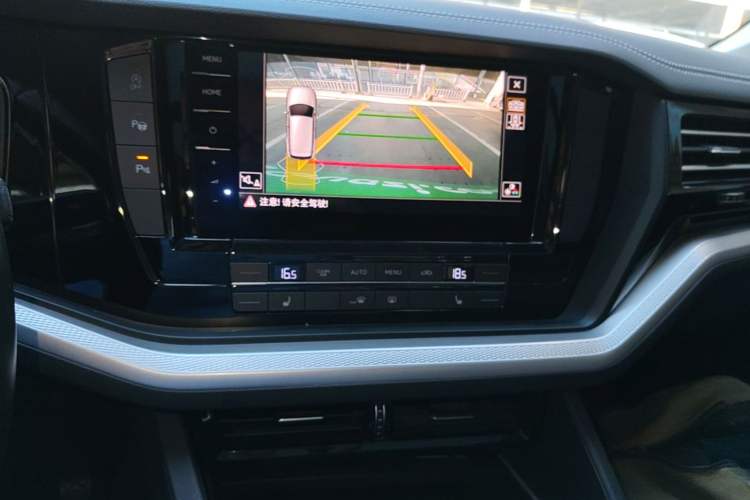 Used Volkswagen Touareg 2019 2.0 TSI Flagship Edition China VI Audio And AC Panel