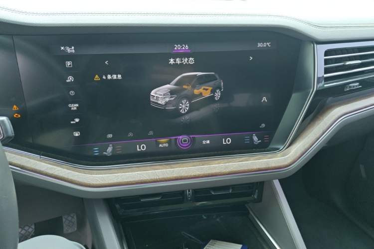 Used Volkswagen Touareg 2019 3.0 TSI RuiFeng Edition China VI Standard Audio And AC Panel