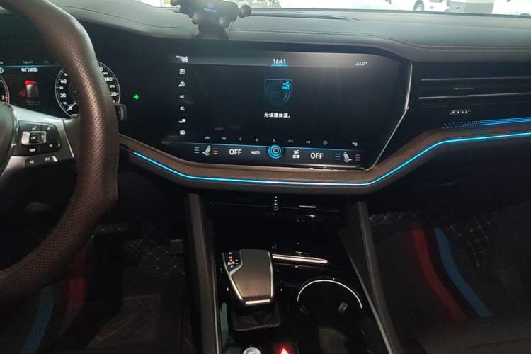 Used Volkswagen Touareg 2019 2.0 TSI Ruiyi Edition China V Standard Audio And AC Panel