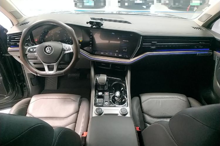 Used Volkswagen Touareg 2019 2.0 TSI Ruiyi Edition China V Standard Center Console