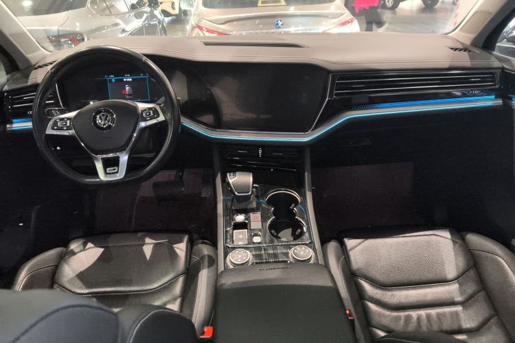 Used Volkswagen Touareg 2019 2.0TSI Ruiyi Edition China VI Standard Center Console