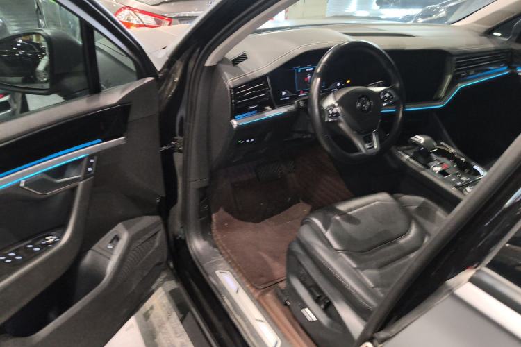 Used Volkswagen Touareg 2019 2.0TSI Ruiyi Edition China VI Standard Driver Seat