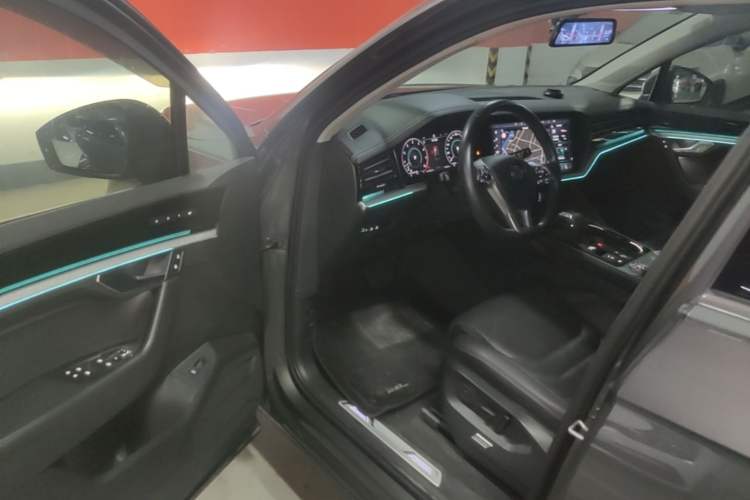 Used Volkswagen Touareg 2019 3.0 TSI RuiFeng Edition China VI Standard Driver Seat