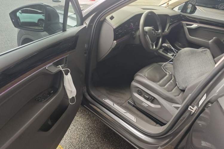 Used Volkswagen Touareg 2019 3.0 TSI RuiFeng Edition China VI Standard Driver Seat