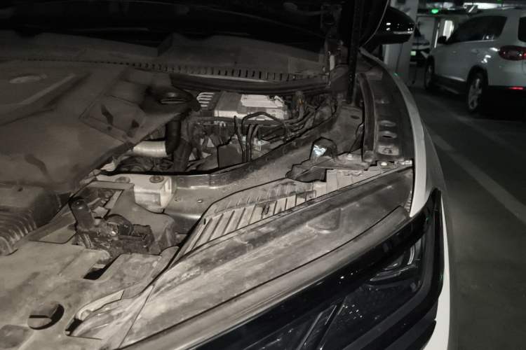 Used Volkswagen Touareg 2019 3.0 TSI RuiFeng Edition China VI Standard Engine Bay Left