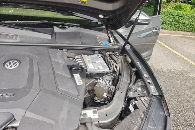 Used Volkswagen Touareg 2019 3.0 TSI RuiFeng Edition China VI Standard Engine Bay Left