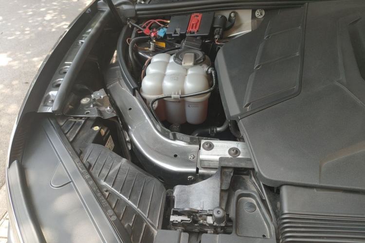 Used Volkswagen Touareg 2019 3.0 TSI RuiFeng Edition China V Standard Engine Bay Right