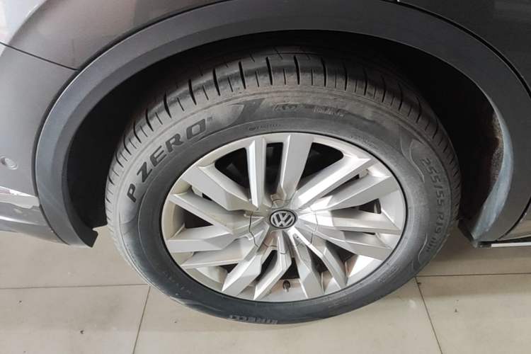 Used Volkswagen Touareg 2019 2.0 TSI Ruiyi Edition China V Standard Exterior 5
