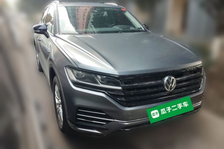 Used Volkswagen Touareg 2019 2.0 TSI Ruiyi Edition China V Standard Front Right 45 Deg