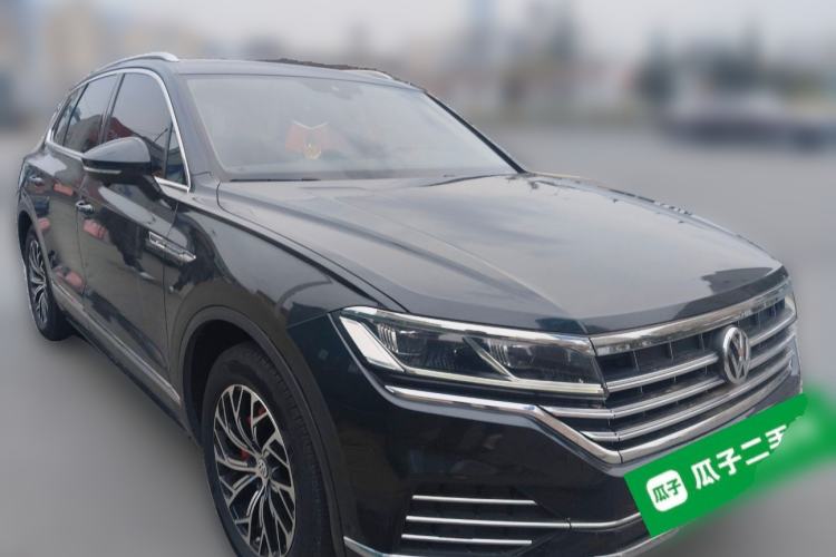 Used Volkswagen Touareg 2019 2.0 TSI Ruiyi Edition China V Standard Front Right 45 Deg