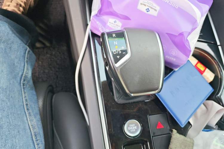 Used Volkswagen Touareg 2019 2.0TSI Ruiyi Edition China VI Standard Gear Lever