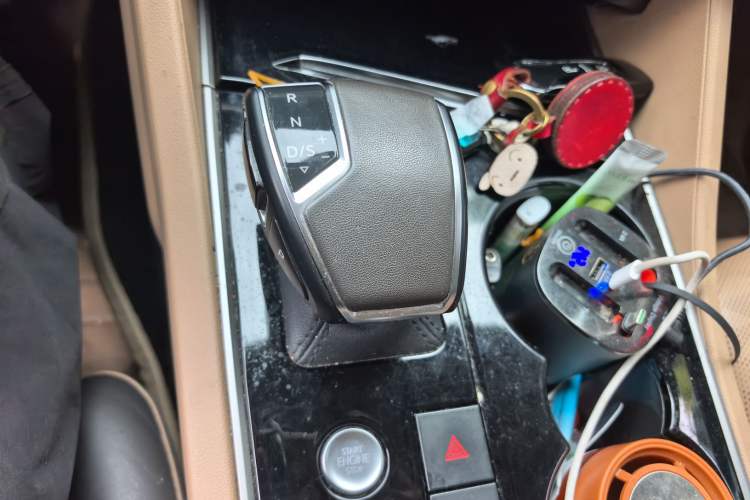 Used Volkswagen Touareg 2019 3.0 TSI Advanced Version China V Standard Gear Lever