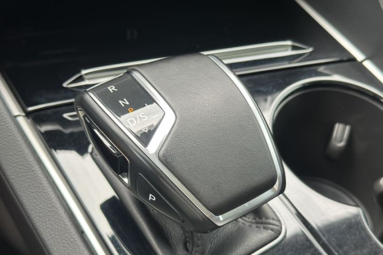 Used Volkswagen Touareg 2019 3.0 TSI RuiFeng Edition China VI Standard Gear Lever