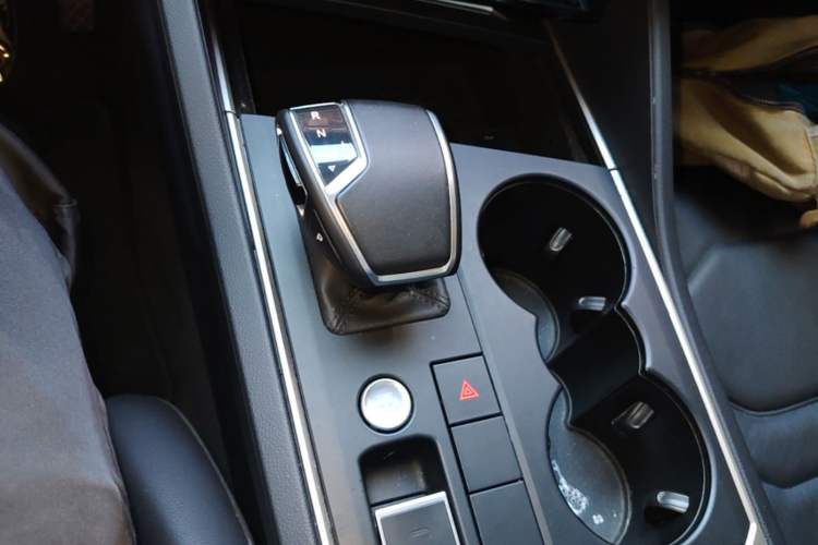 Used Volkswagen Touareg 2019 2.0 TSI Flagship Edition China VI Gear Lever
