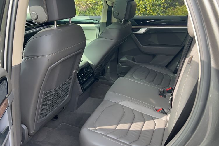 Used Volkswagen Touareg 2019 3.0 TSI RuiFeng Edition China VI Standard Interior 1