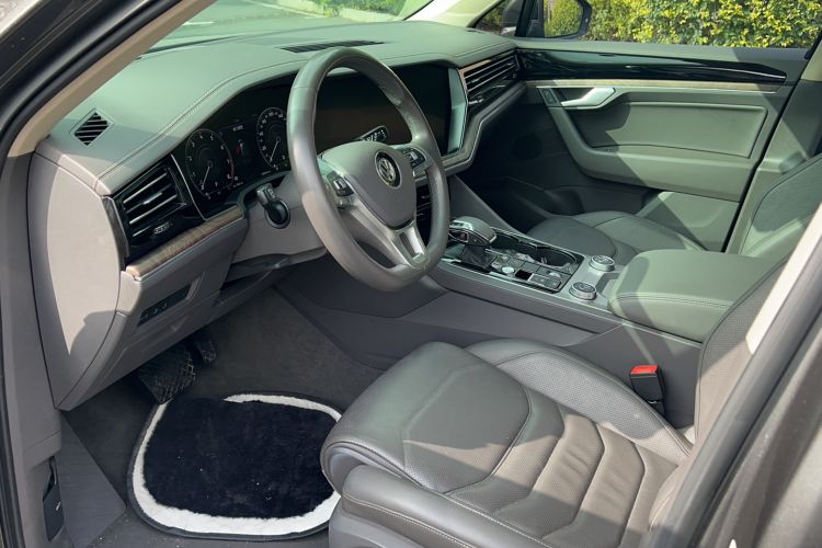 Used Volkswagen Touareg 2019 3.0 TSI RuiFeng Edition China VI Standard Interior 2