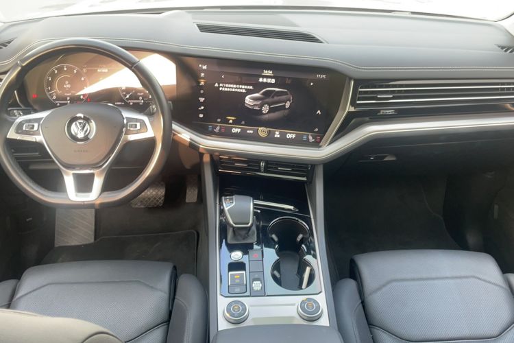 Used Volkswagen Touareg 2019 3.0 TSI RuiFeng Edition China VI Standard Interior 3