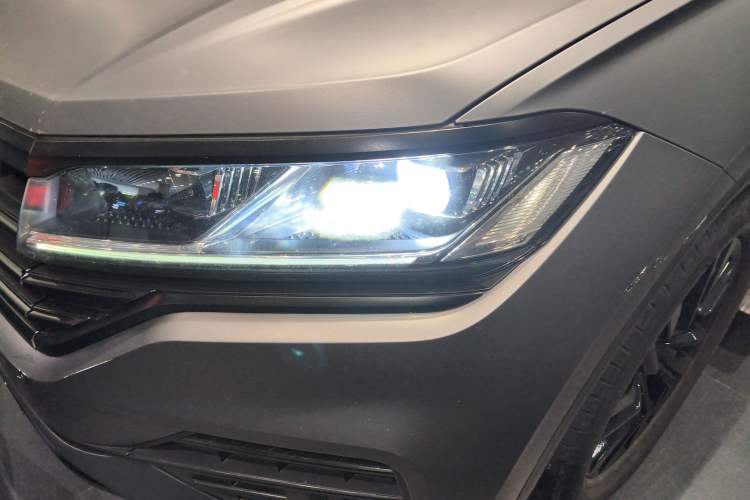 Used Volkswagen Touareg 2019 2.0TSI Ruiyi Edition China VI Standard Left Front Headlight