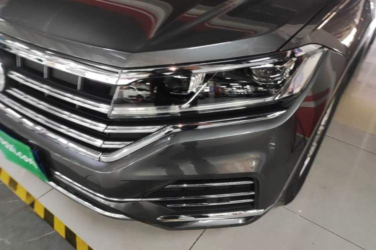 Used Volkswagen Touareg 2019 2.0 TSI Ruiyi Edition China V Standard Left Front Headlight