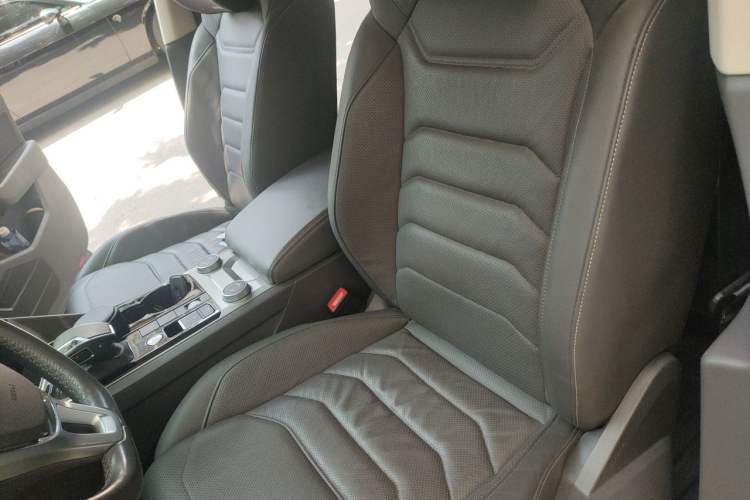 Used Volkswagen Touareg 2019 3.0 TSI RuiFeng Edition China V Standard Left Front Seat