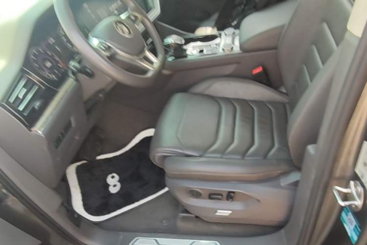 Used Volkswagen Touareg 2019 3.0 TSI RuiFeng Edition China VI Standard Left Front Seat