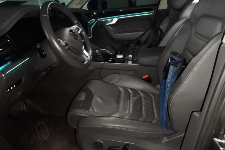Used Volkswagen Touareg 2019 3.0 TSI RuiFeng Edition China VI Standard Left Front Seat