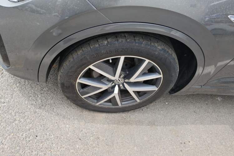 Used Volkswagen Touareg 2019 3.0 TSI RuiFeng Edition China VI Standard Left Front Wheel Hub