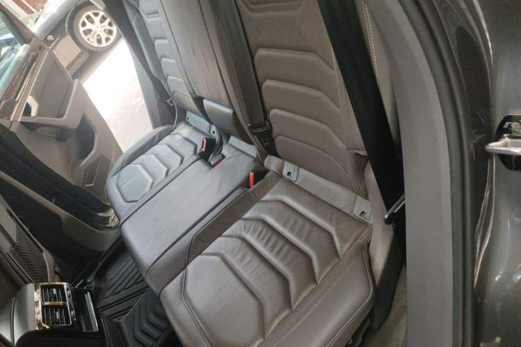 Used Volkswagen Touareg 2019 3.0 TSI RuiFeng Edition China V Standard Left Rear Seat