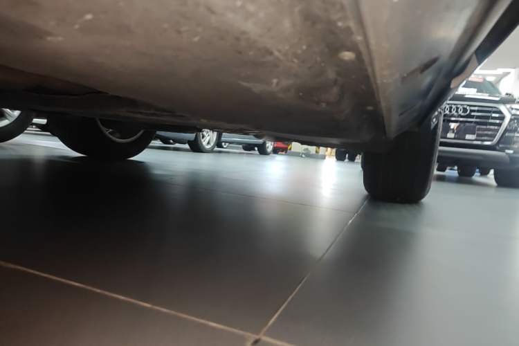 Used Volkswagen Touareg 2019 2.0TSI Ruiyi Edition China VI Standard Left Side Sill