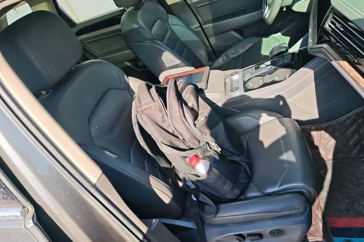 Used Volkswagen Touareg 2019 3.0 TSI RuiFeng Edition China VI Standard Right Front Seat