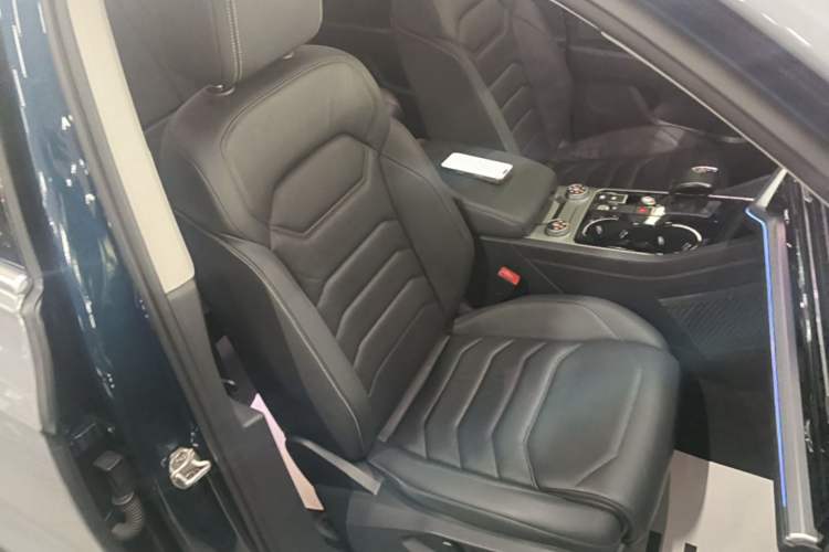 Used Volkswagen Touareg 2019 2.0TSI Ruiyi Edition China VI Standard Right Front Seat