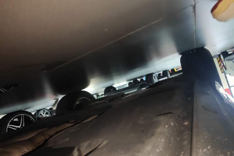 Used Volkswagen Touareg 2019 2.0TSI Ruiyi Edition China VI Standard Right Side Sill