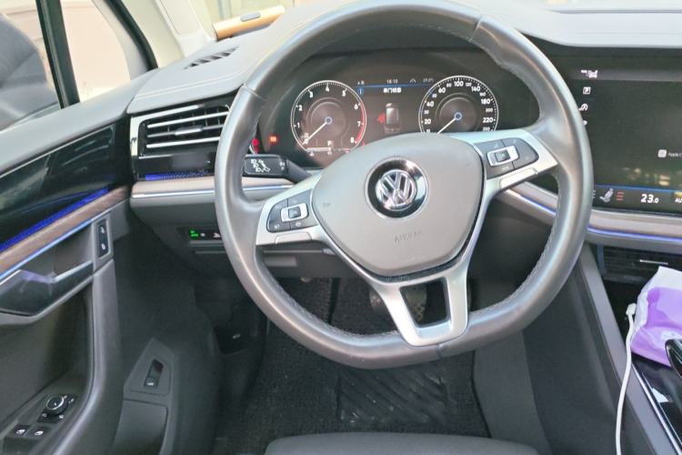 Used Volkswagen Touareg 2019 2.0TSI Ruiyi Edition China VI Standard Steering Wheel