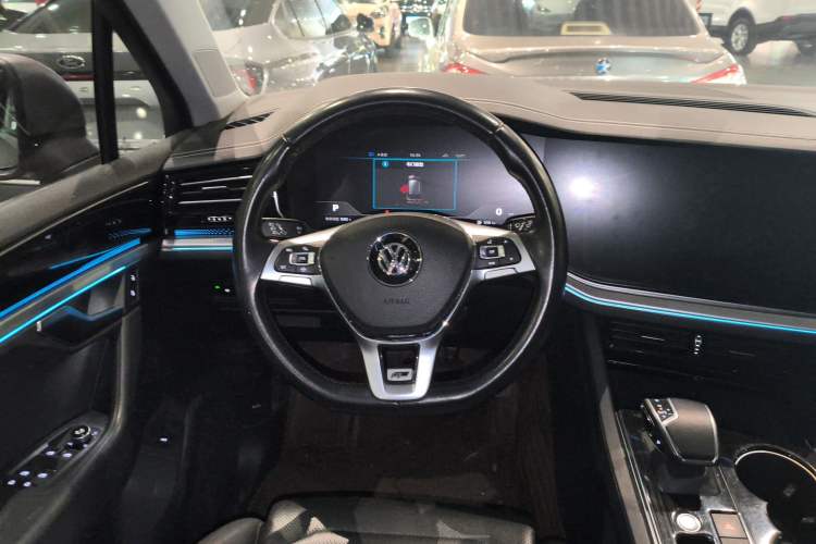 Used Volkswagen Touareg 2019 2.0TSI Ruiyi Edition China VI Standard Steering Wheel
